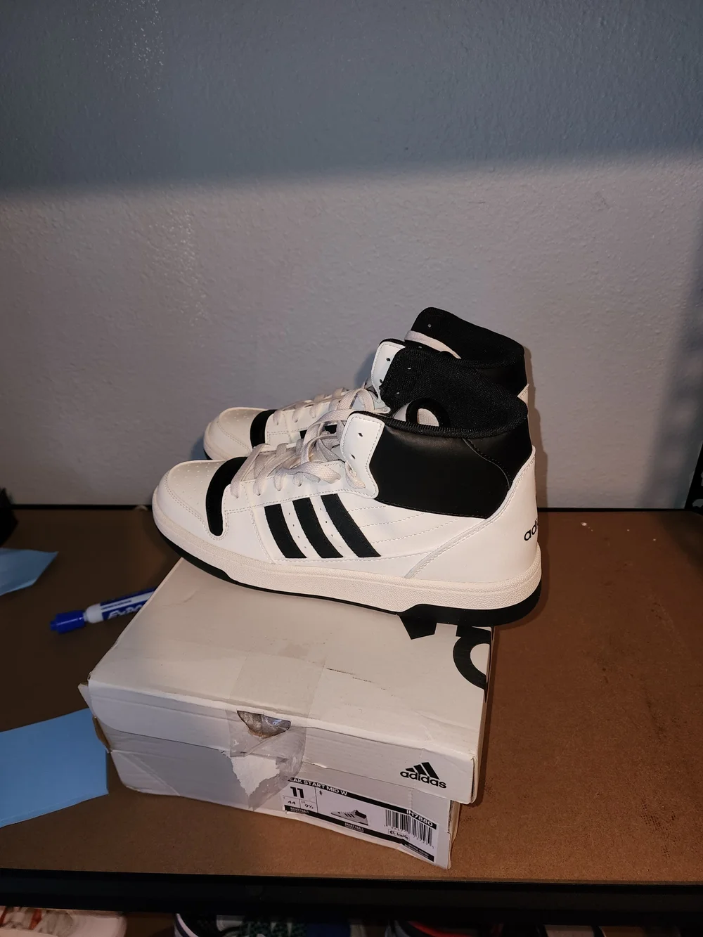adidas Mens Suze 11 White and Black High-Top Sneakers